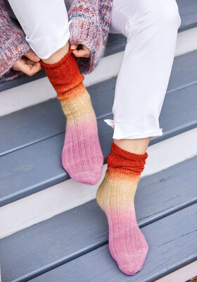 SOCKOR Meilenweit 50g Merino Hand-dyed - Stickmönster (SE) från Lana Grossa