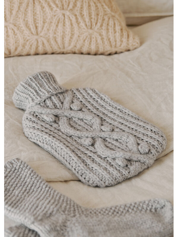 Lana Grossa VÄRMEFLASKA-ÖVERDRAG Alta Moda Cashmere 16 - Stickmönster (SE)