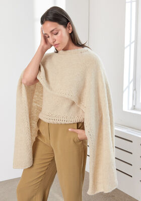 CAPE Natural Alpaca Pelo - Stickmönster (SE) från Lana Grossa