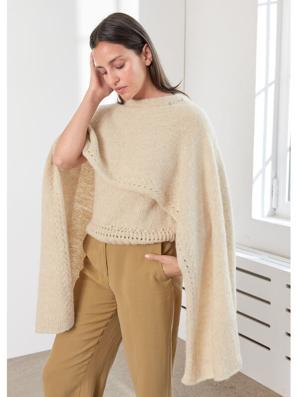 Lana Grossa CAPE Natural Alpaca Pelo - Stickmönster (SE)