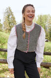 Lana Grossa VÄST Landlust Soft Tweed 180 & Alpina   - Stickmönster (SE)
