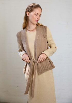 VÄST Cashmere Kiss - Stickmönster (DK) från Lana Grossa