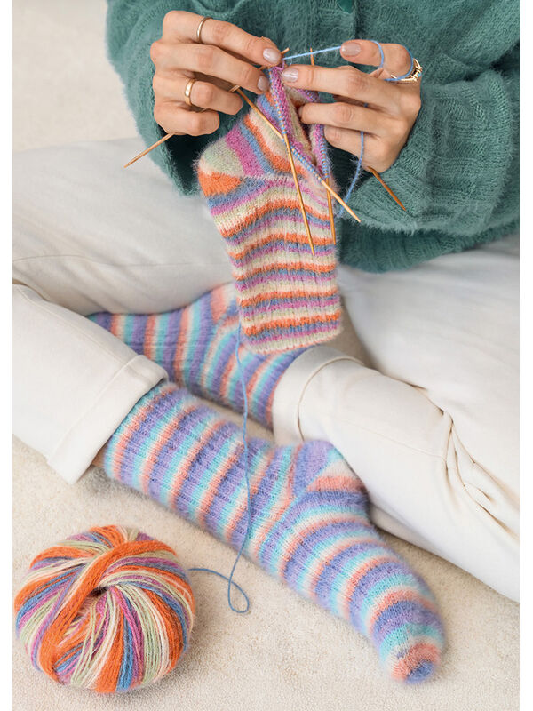 Lana Grossa BASIC-SOCKOR Cosy Socks Soft Stripes