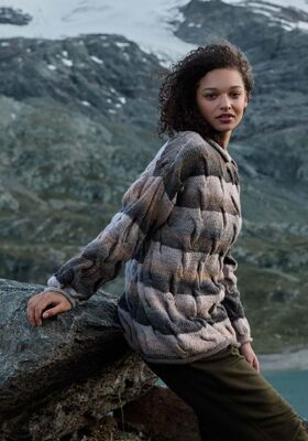 PULLOVER Gomitolo Fumo från Lana Grossa