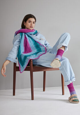 STOLA Cool Wool Lace hand-dyed - Stickmönster (SE) från Lana Grossa