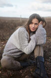 Lana Grossa ASYMMETRISK PULLOVER Avio - Stickmönster (NO)
