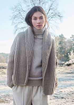 CARDIGAN   MED SJALKRAGE Merino Big - Stickmönster (NO) från Lana Grossa