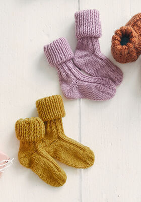 BABYSOCKOR Meilenweit 50g Cashmere - Stickmönster (SE) från Lana Grossa
