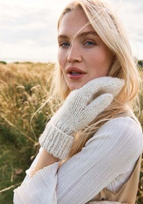 VANTAR Natural Alpaca Pelo - Stickmönster (NO) från Lana Grossa