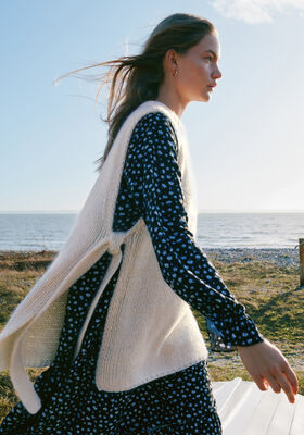 SLIPOVER Natural Alpaca Pelo - Stickmönster (DK) från Lana Grossa