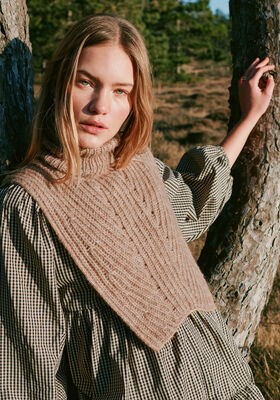 POLOKRAGE Natural Alpaca Pelo - Stickmönster (DK) från Lana Grossa
