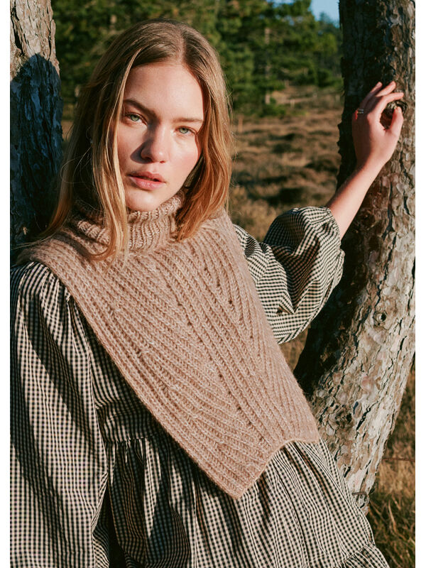Lana Grossa POLOKRAGE Natural Alpaca Pelo - Stickmönster (DK)