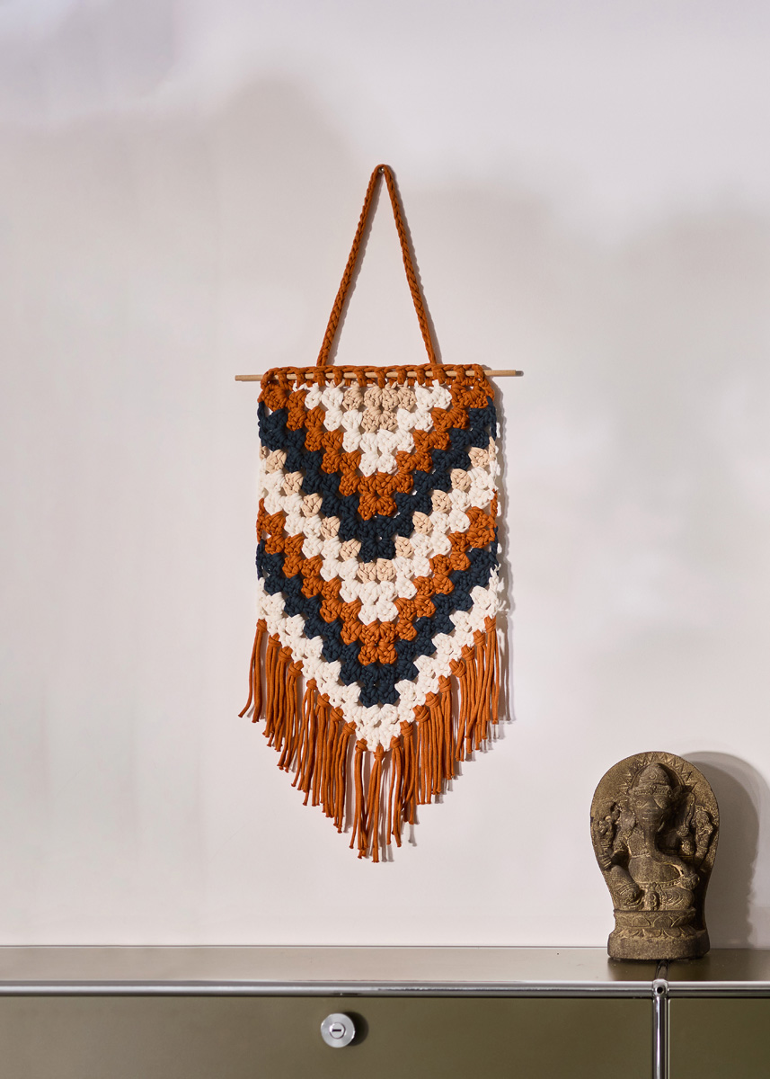 VÄGGHÄNGE I STAVMÖNSTER THE TUBE från Lana Grossa