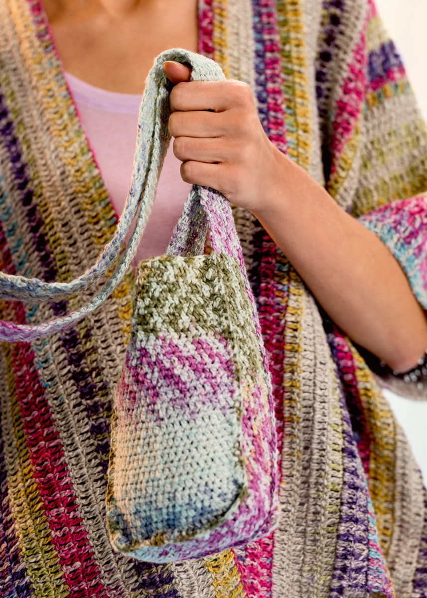 LITEN VIRKAD VÄSKA Gomitolo California från Lana Grossa