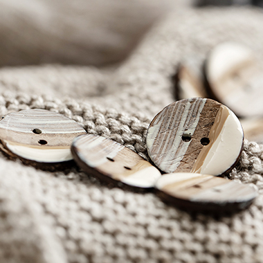 Knappar och tillbehör